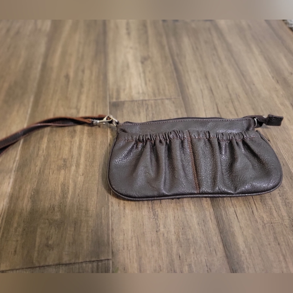 Brown wristlet